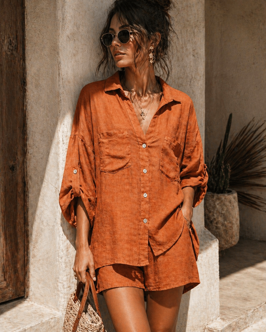 Linneskjorta i varm terracotta – avslappnad elegans